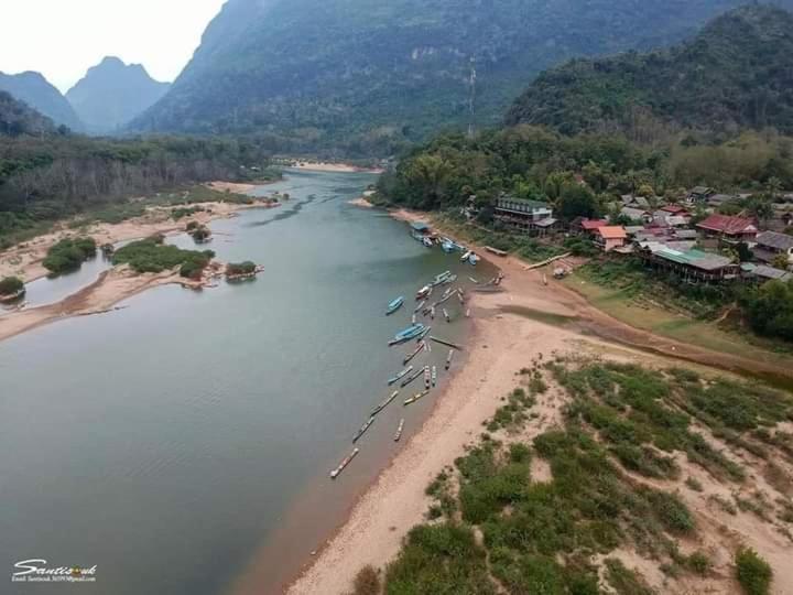 Lattanavongsa Guesthouse And Bungalows Muang Ngoi Dış mekan fotoğraf