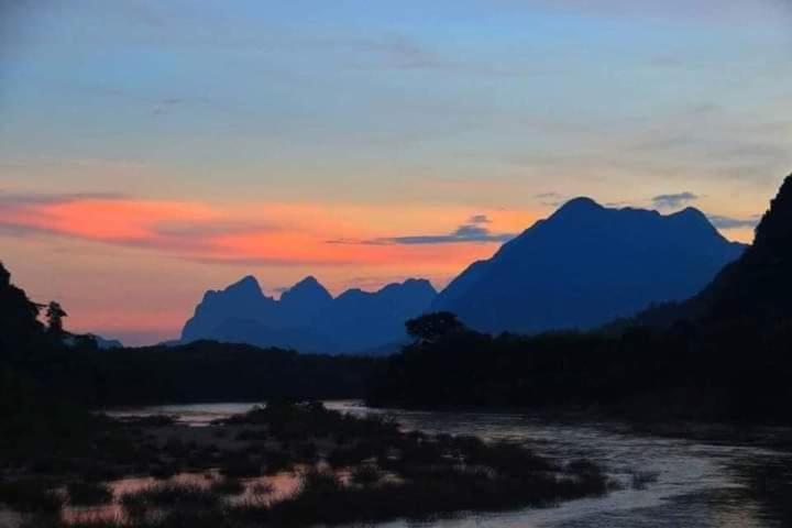 Lattanavongsa Guesthouse And Bungalows Muang Ngoi Dış mekan fotoğraf