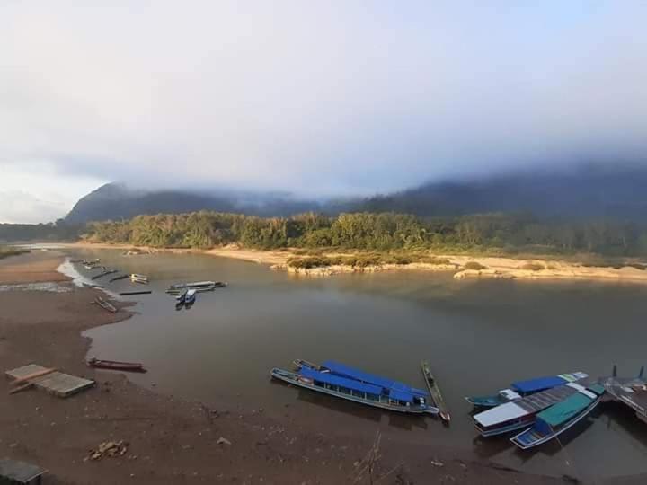 Lattanavongsa Guesthouse And Bungalows Muang Ngoi Dış mekan fotoğraf