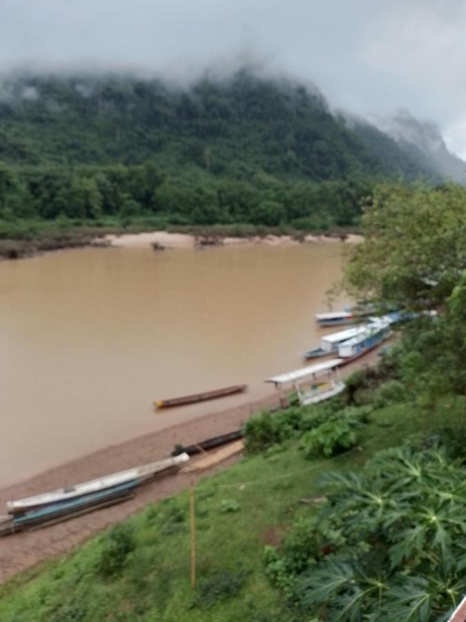 Lattanavongsa Guesthouse And Bungalows Muang Ngoi Dış mekan fotoğraf