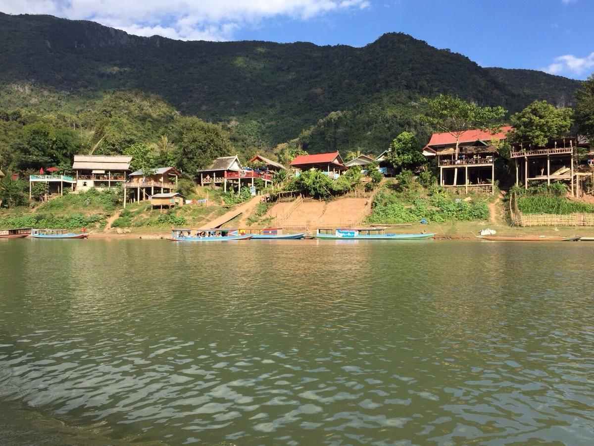 Lattanavongsa Guesthouse And Bungalows Muang Ngoi Dış mekan fotoğraf