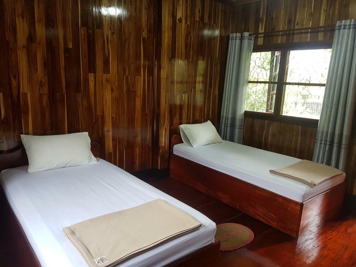 Lattanavongsa Guesthouse And Bungalows Muang Ngoi Dış mekan fotoğraf